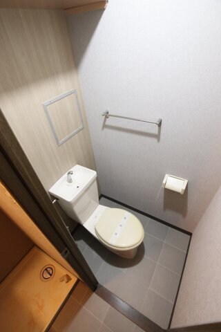 サンヒルズ光明池の物件内観写真