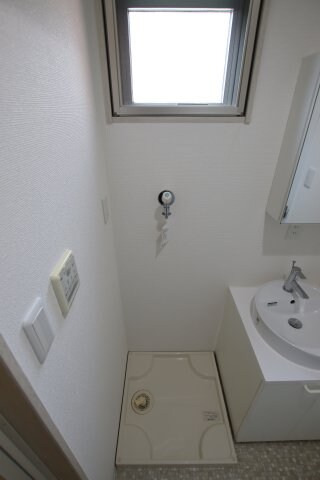 エヌエムトラントヌフウエストの物件内観写真