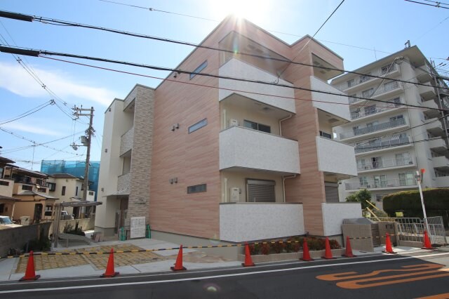 フジパレス初芝駅北の物件外観写真