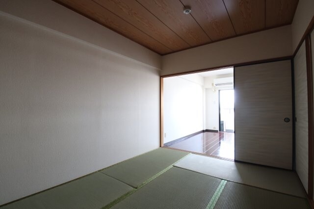 シャトレSI原寺の物件内観写真