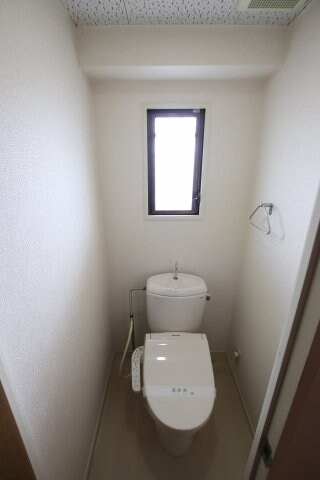 ヴィラ・ビアンカ美原の物件内観写真