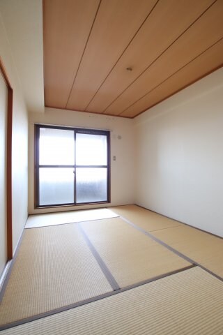 ヴィラ・ビアンカ美原の物件内観写真