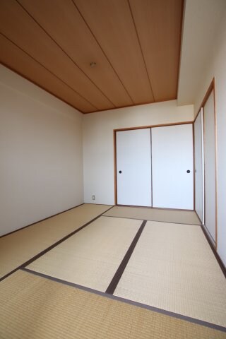 ヴィラ・ビアンカ美原の物件内観写真