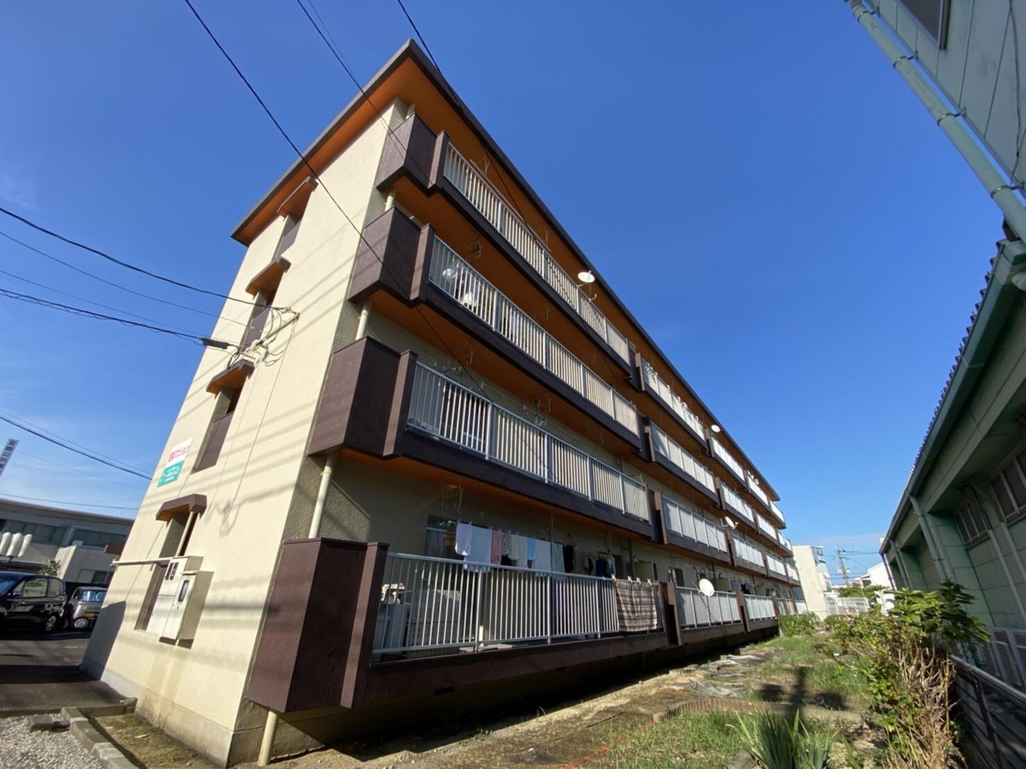 金丸マンションの物件外観写真