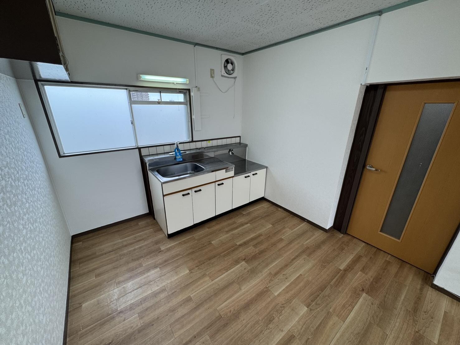 金丸マンションの物件内観写真