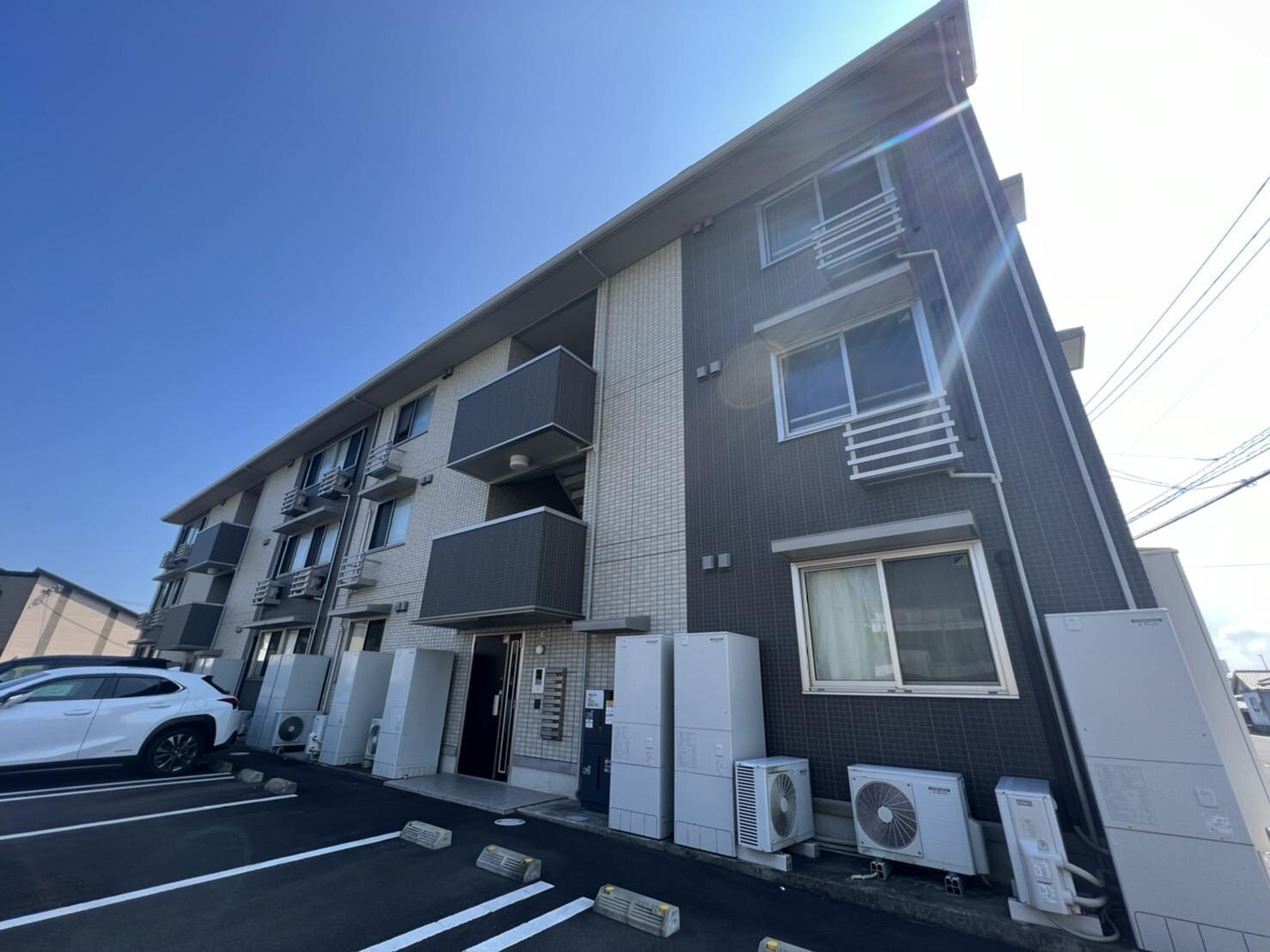 アルモニー　B棟の物件外観写真