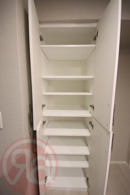 本町駅 徒歩4分 8階の物件内観写真