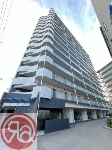 セレニテ福島プリエの物件外観写真