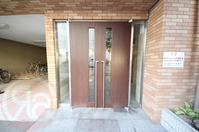 シャルマンフジ阿波座イーストの物件外観写真