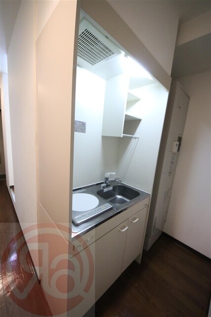 阿波座駅 徒歩5分 8階の物件内観写真