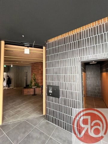 コンフォリア・リヴ本町WEST Qの物件外観写真