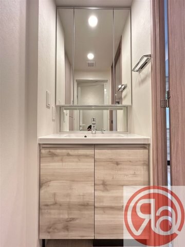 コンフォリア・リヴ本町WEST Qの物件内観写真