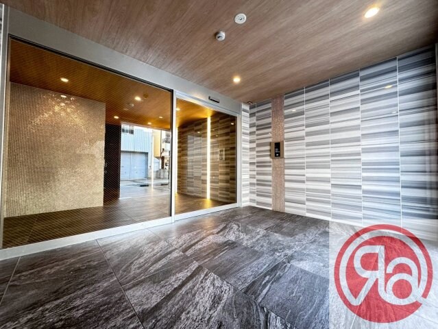 プレミアフェニックスの物件外観写真