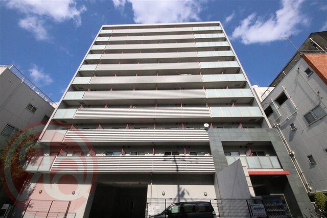 ルクレ難波の物件外観写真