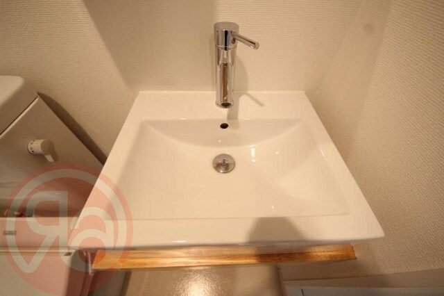 ラシュレエグゼ難波南の物件内観写真