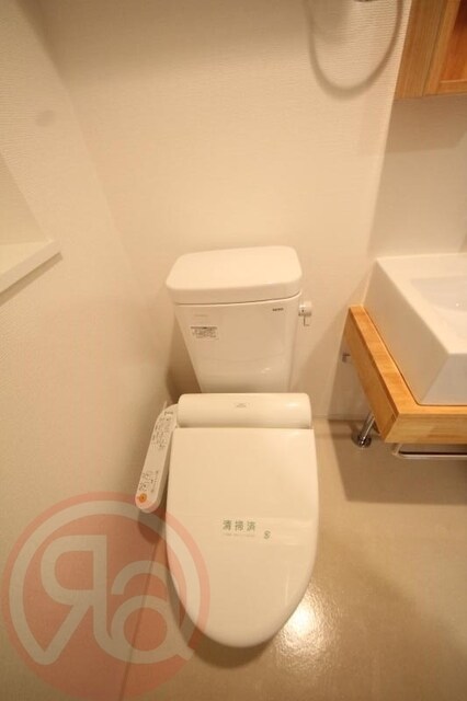 ラシュレエグゼ難波南の物件内観写真