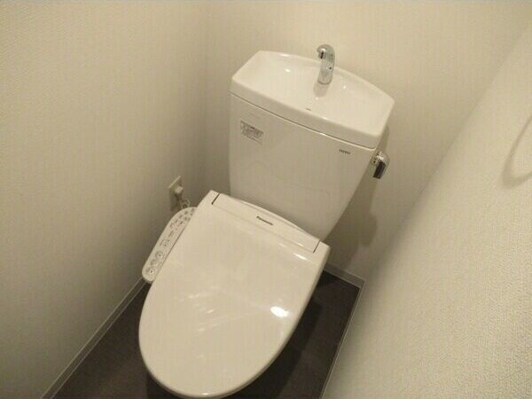 フォーリアライズ弁天町クロスの物件内観写真