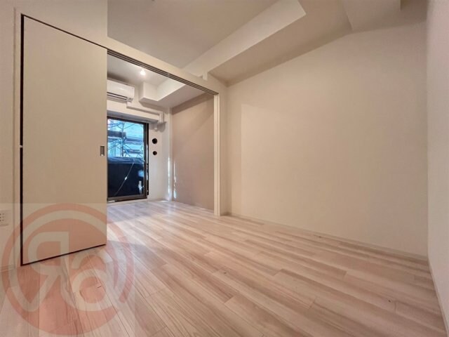 セレニテ難波グランデシュッドの物件内観写真