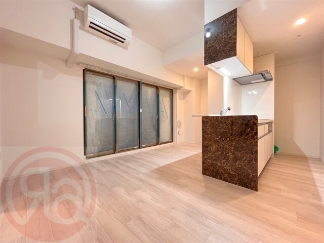 セレニテフラン難波の物件内観写真