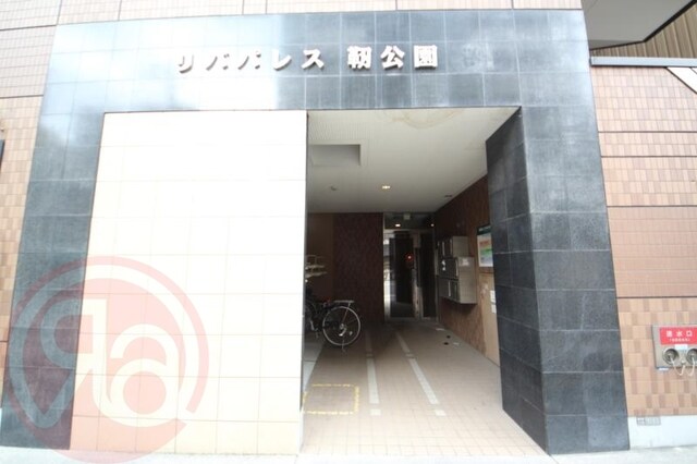 リバパレス靭公園の物件外観写真