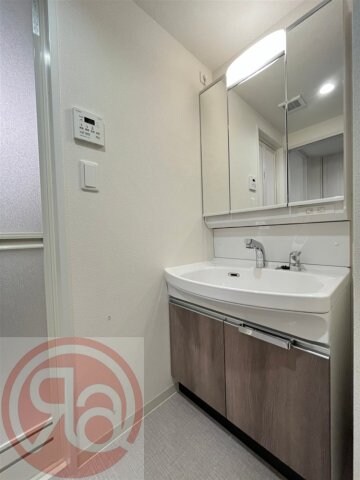 プレサンスDOMECITYコレーレの物件内観写真