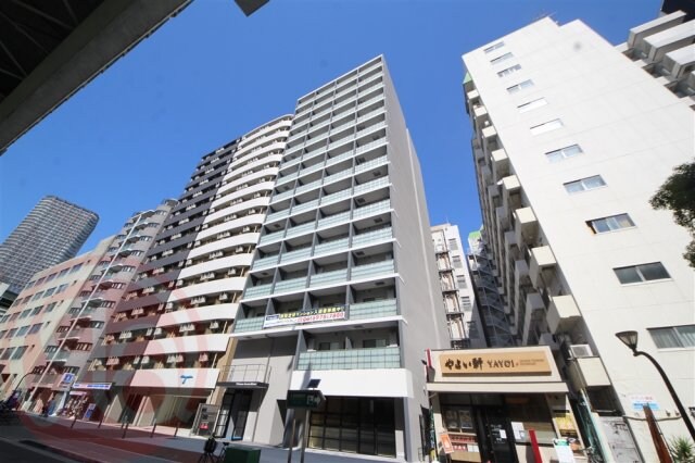 クロスレジデンス阿波座の物件外観写真