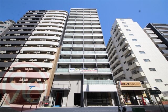 クロスレジデンス阿波座の物件外観写真