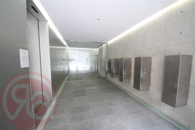 primavera nishi shinsaibashiの物件外観写真