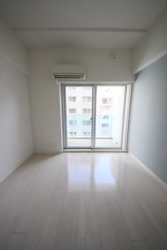 primavera nishi shinsaibashiの物件内観写真