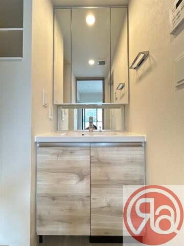 コンフォリア・リヴ本町WEST Qの物件内観写真