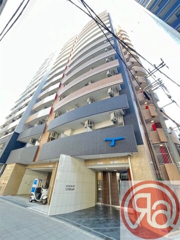 SERENiTE福島sceltoの物件外観写真