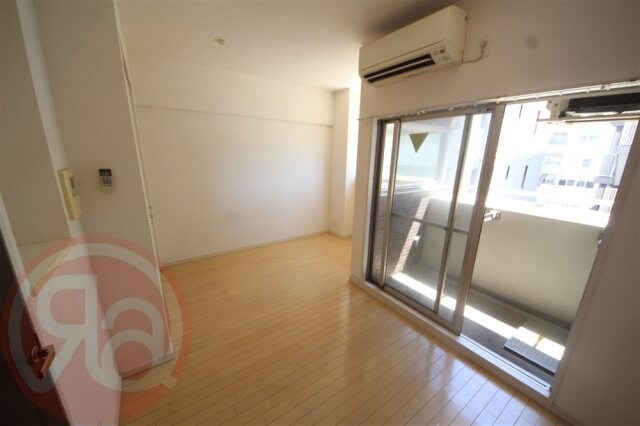 レジディア江戸堀の物件内観写真