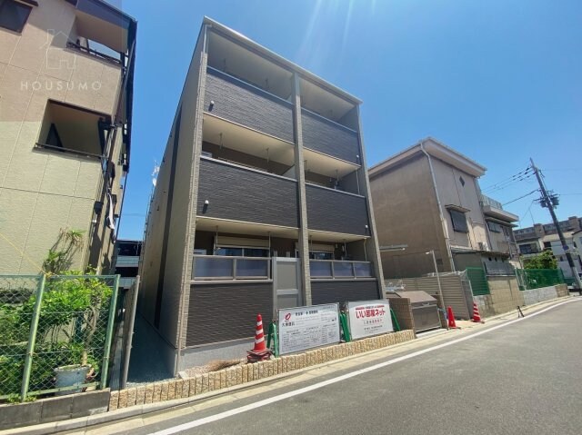 カーサ・オストロの物件外観写真