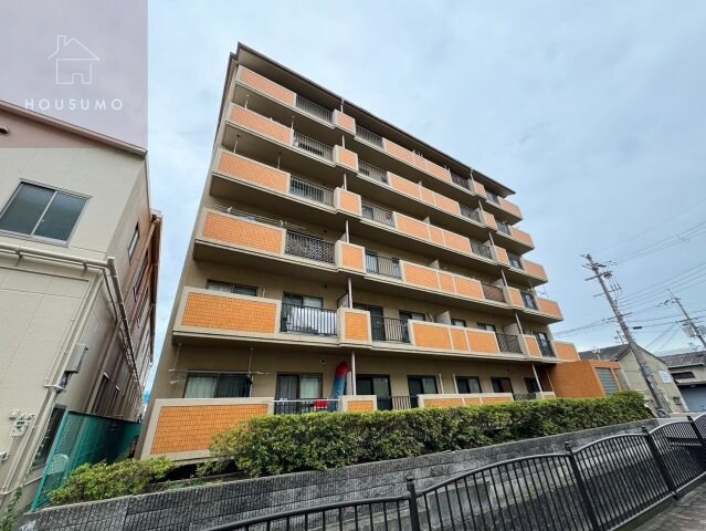 ハイマート新喜多の物件外観写真