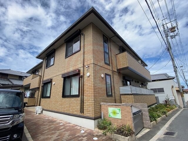 クローバー友井の物件外観写真