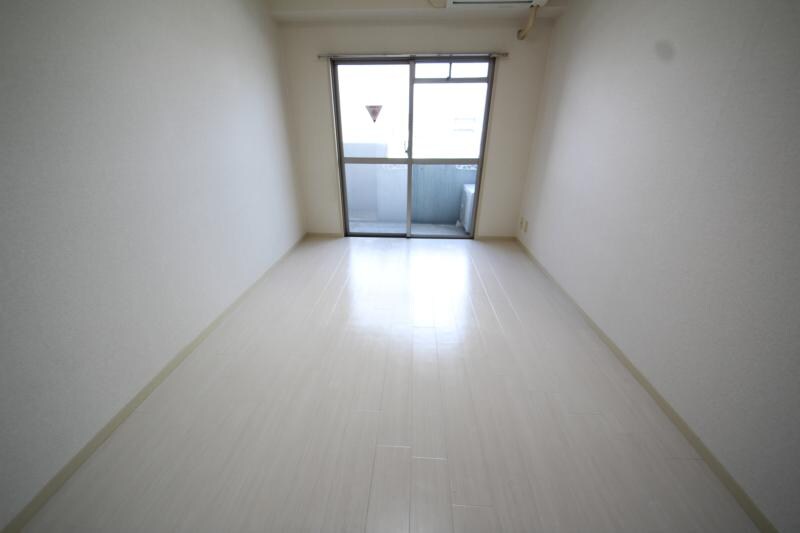 ノアーズアーク長田21の物件内観写真