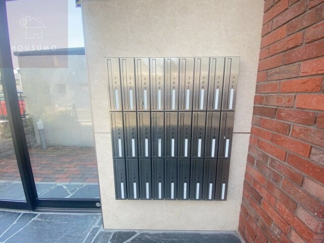 おばつじアイビーコートB棟の物件外観写真