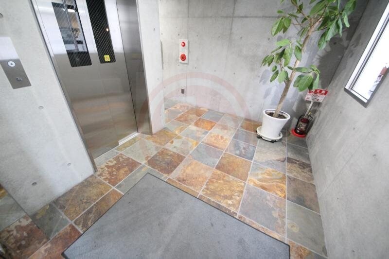 トレノーヴェ南巽の物件外観写真