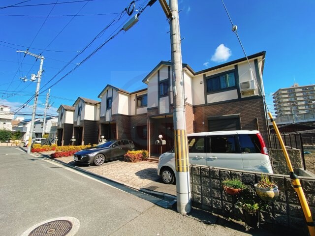 Jade F Aの物件外観写真