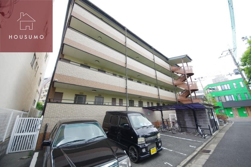 クリスタルハイツの物件外観写真