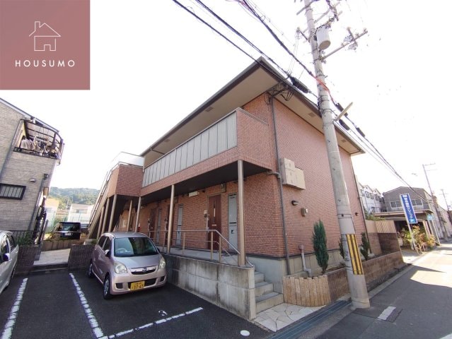 ロワールの物件外観写真