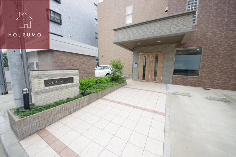 ルミエール・フジの物件外観写真