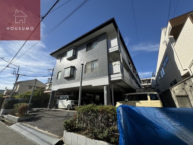 ラ・ミレーネの物件外観写真