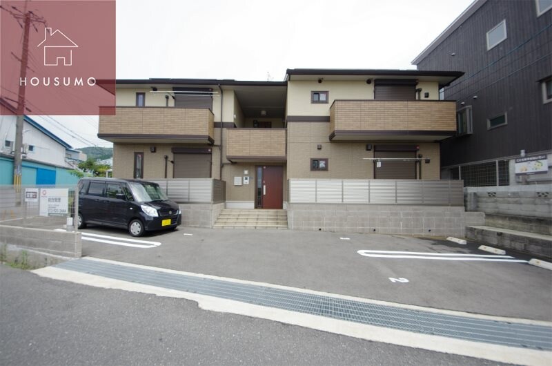 グランクリフの物件外観写真