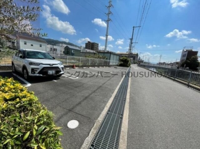 高安駅 徒歩8分 1階の物件外観写真