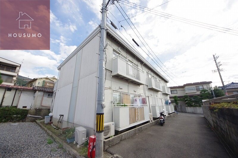 KMKハイツの物件外観写真