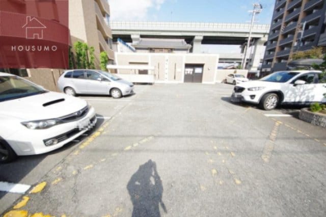 グランドゥール西岡の物件外観写真