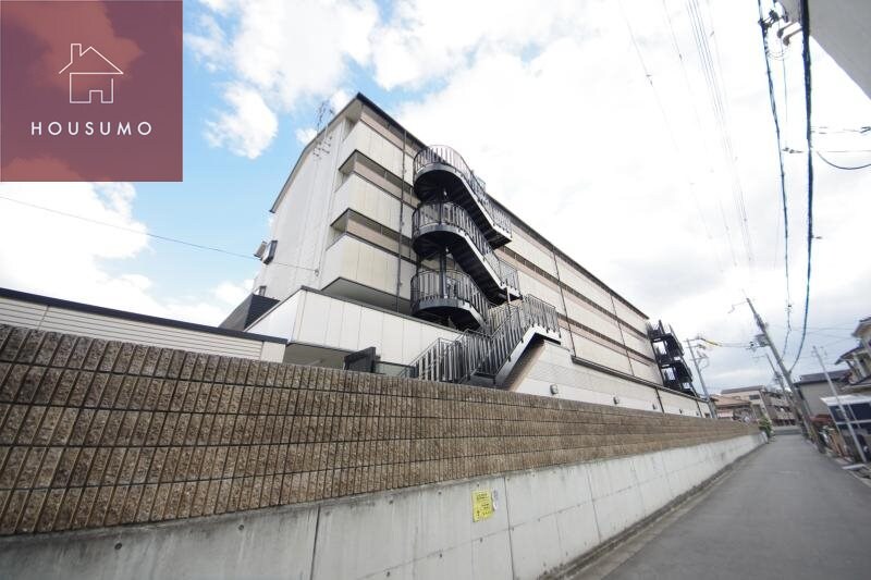 吉鴻ハイネスⅢの物件外観写真