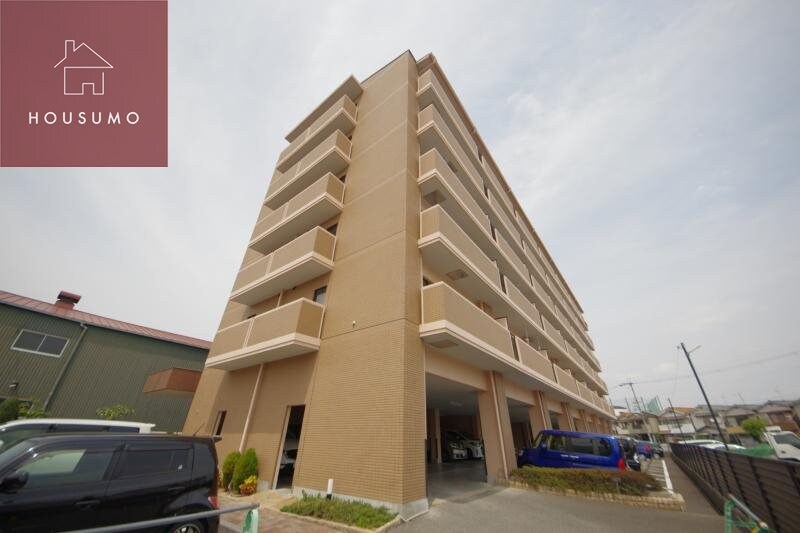 グラン・ドミールの物件外観写真