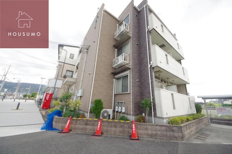 ラガーコートの物件外観写真